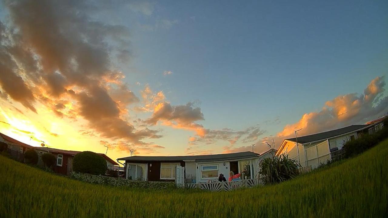 The Sun Trap @ Bridlington'S Bed & Bowl Beach Breaks Villa Exterior foto